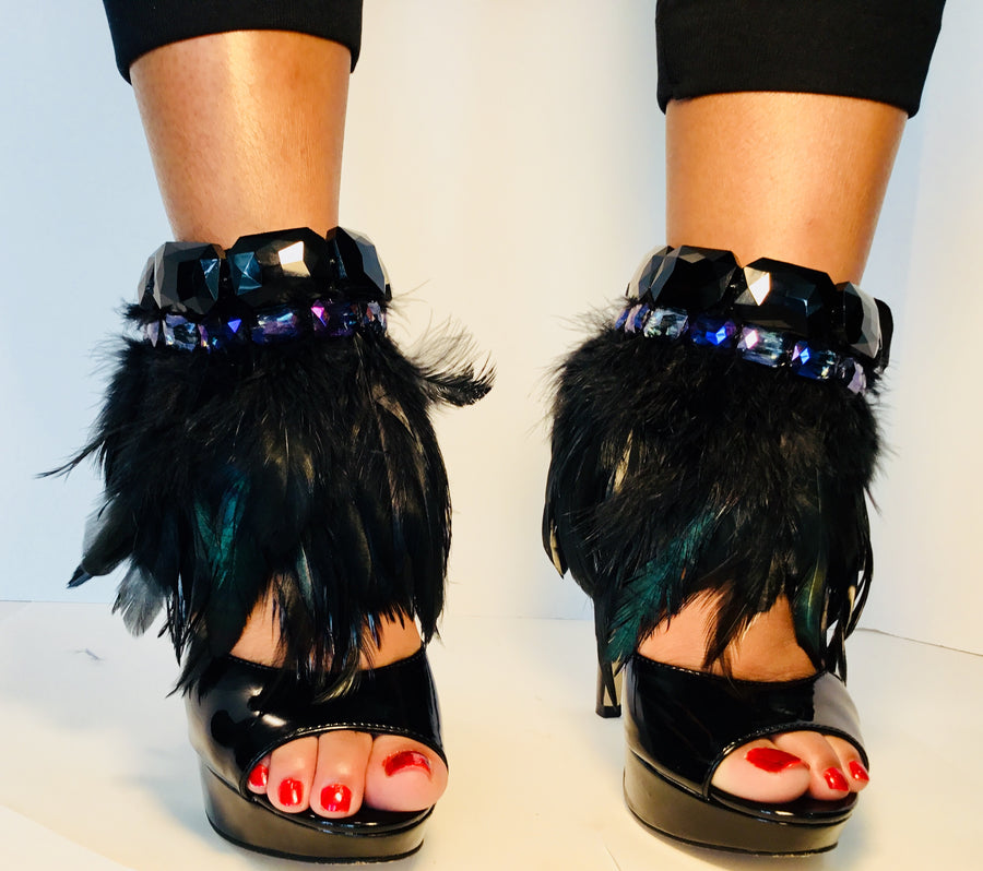 THE COCO - Iridescent Moss Feather/Vivid & Black Crystals